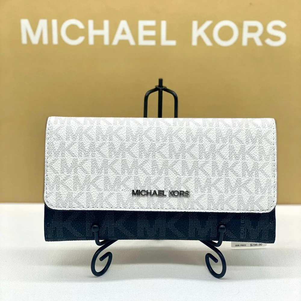 Michael Kors Jet Set Large Signature Logo TriFold Wallet